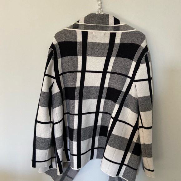 Black and white Papa sweater - Picture 3 of 3